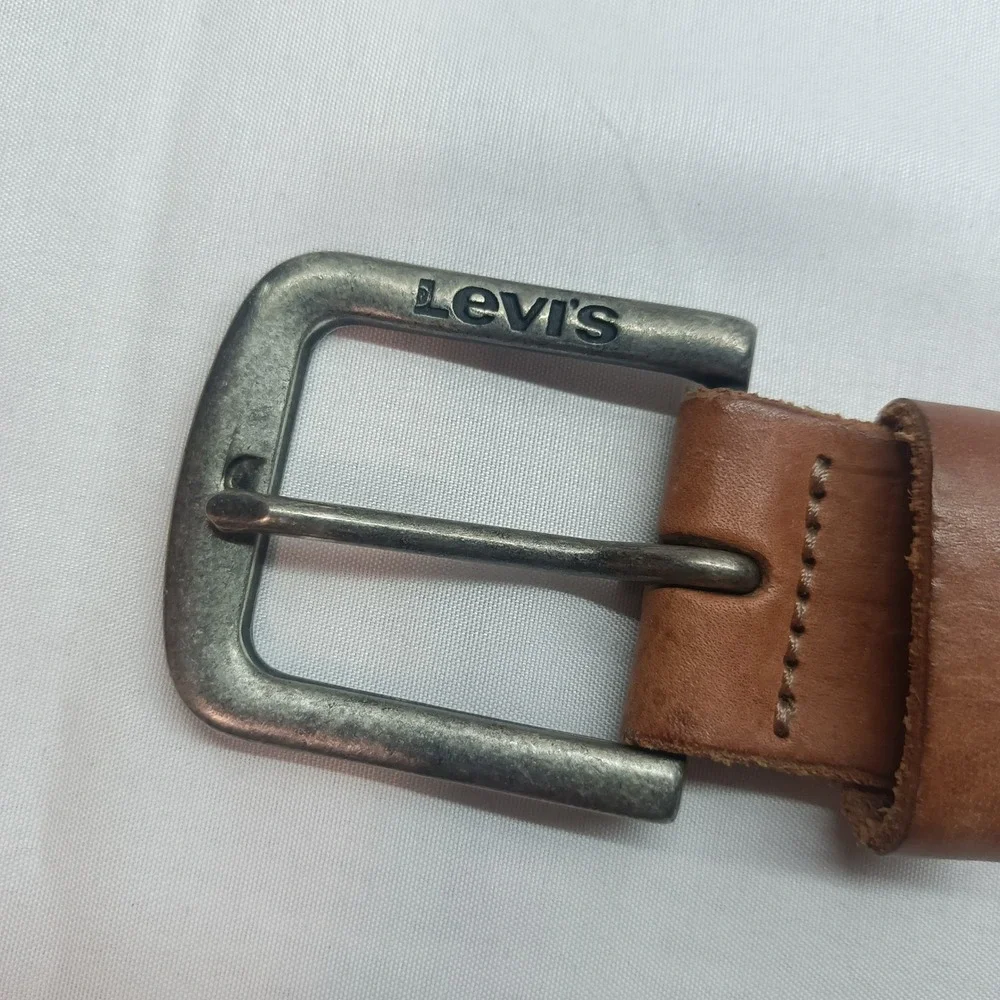 Vtg Levis Mens Tan Brown Full Grain Leather Belt Size 36/90 D7324-0002 Mexico